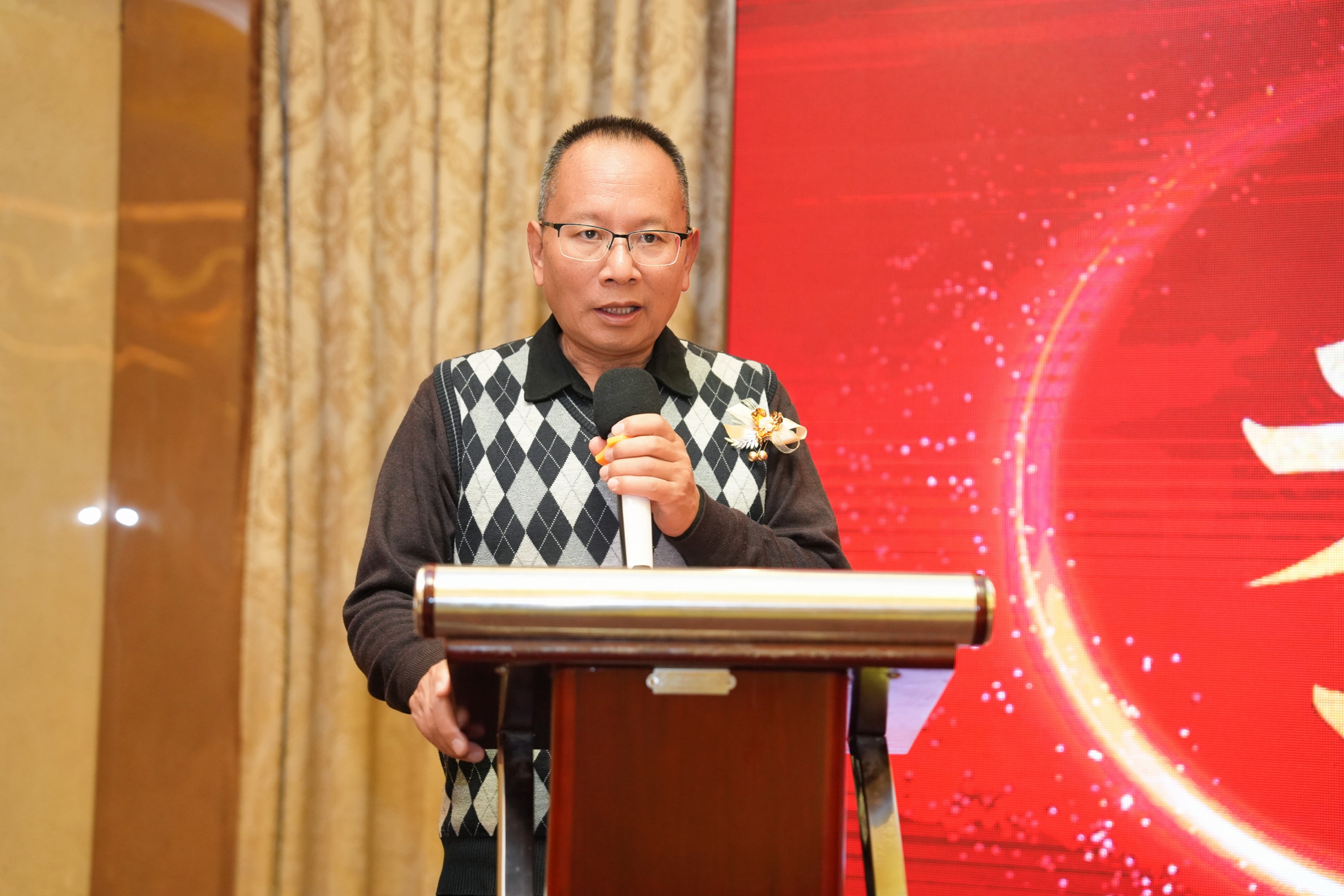 攜手十五載，共創(chuàng)新未來｜科泰集團十五周年慶典晚宴圓滿落幕
