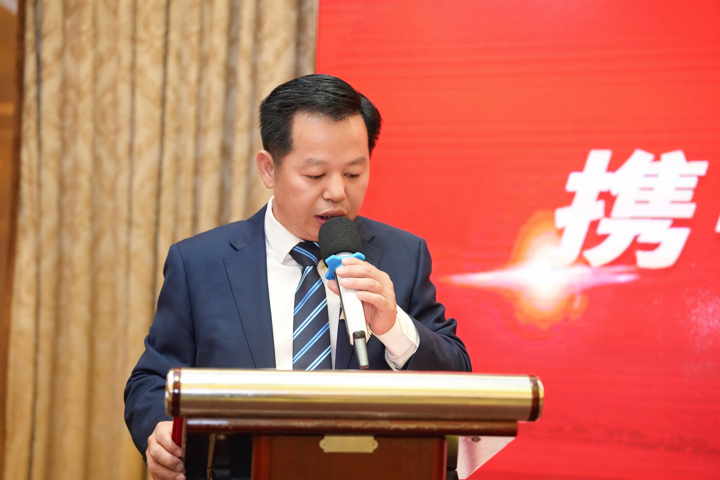 攜手十五載，共創(chuàng)新未來｜科泰集團十五周年慶典晚宴圓滿落幕